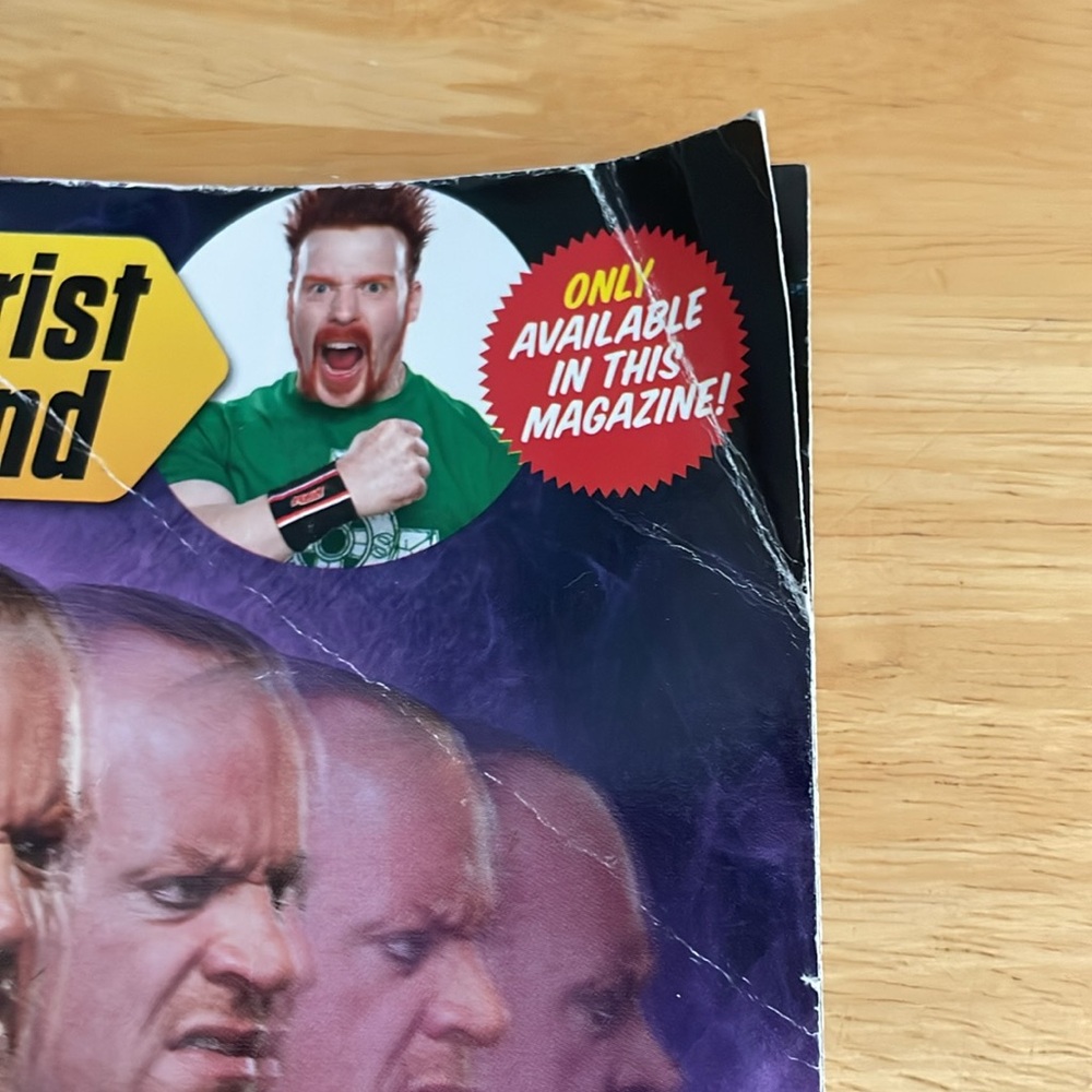 Professional Wrestling WWE AEW Lot Of Action Figure Magazine and NIP trivia game - Picture 7 of 10